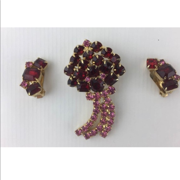 ! VTG 1950’s Brooch and Earring Set with Ruby Red and Pink Rhinestones by Cora - Picture 3 of 7
